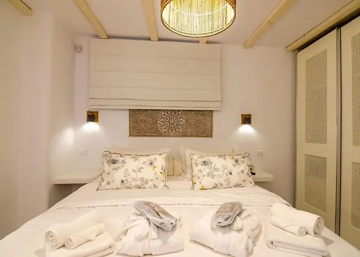 Eden View & Πλατύς Γιαλός