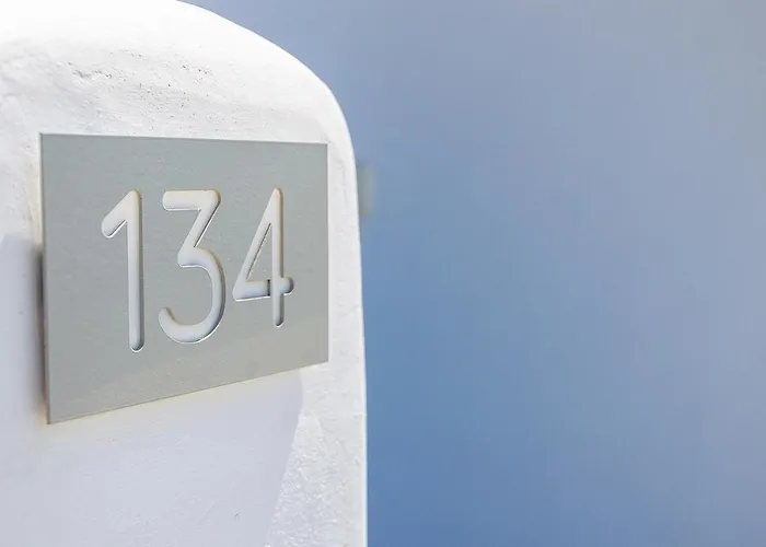 Eden View & Ξενοδοχείο με διαμερίσματα 4*