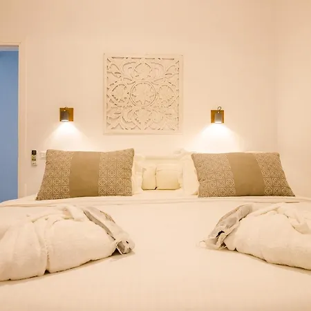 Eden View & 4* Platys Gialos (Mykonos)