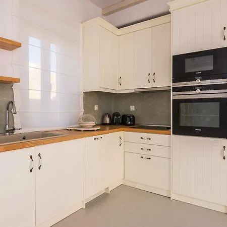 Eden View & Platys Gialos (Mykonos)