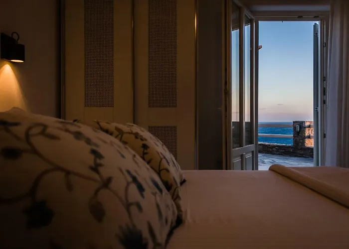 Eden View & 4* Platys Gialos (Mykonos)